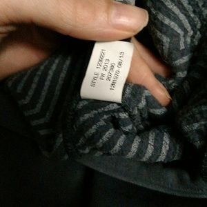 Large Under Armor sweatshirt